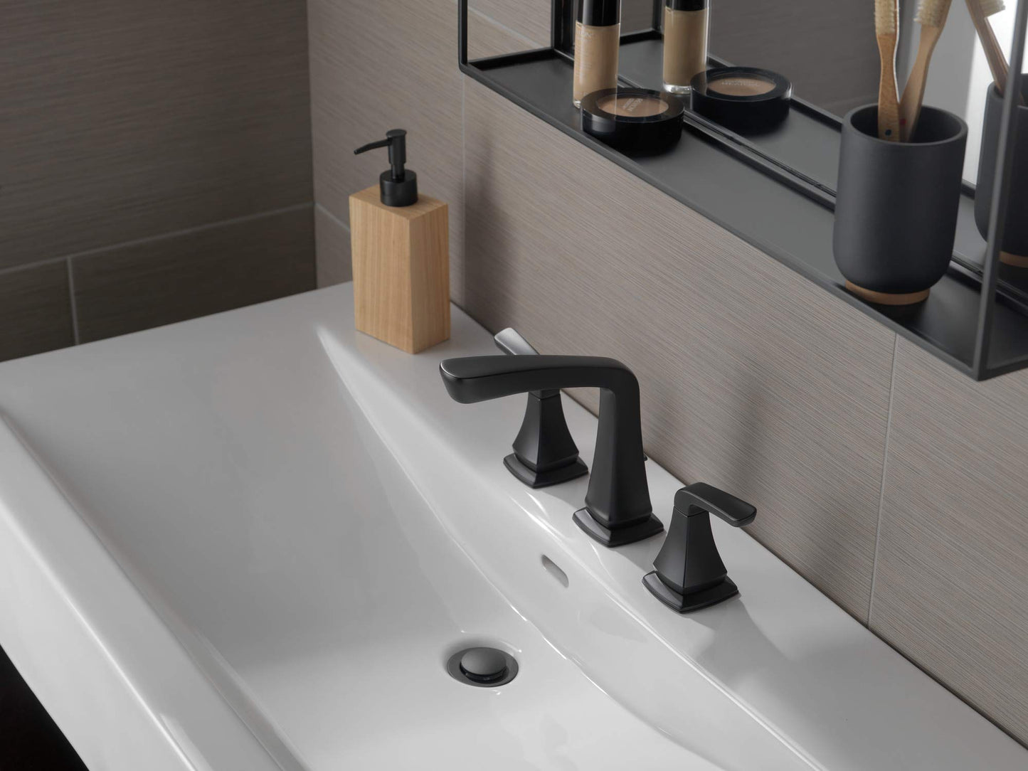 Delta Faucet Vesna Matte Black 3-Hole Bathroom Faucet with Pop-Up Drain Assembly, 35789LF-BL